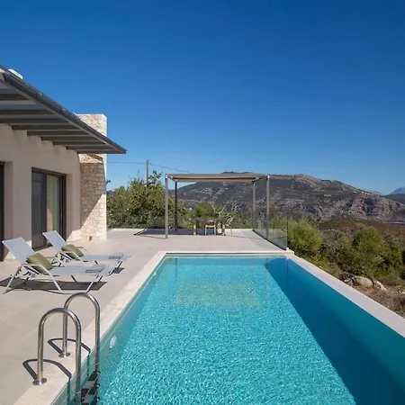 Vila Brand New High-end Astro