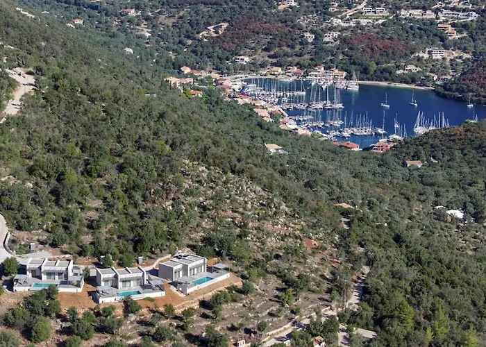 Villa Brand New High-end Astro